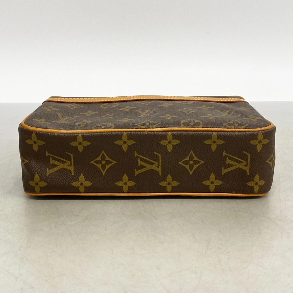 LOUIS VUITTON Brown Monogram Clutch Bag - Picture 3 of 9